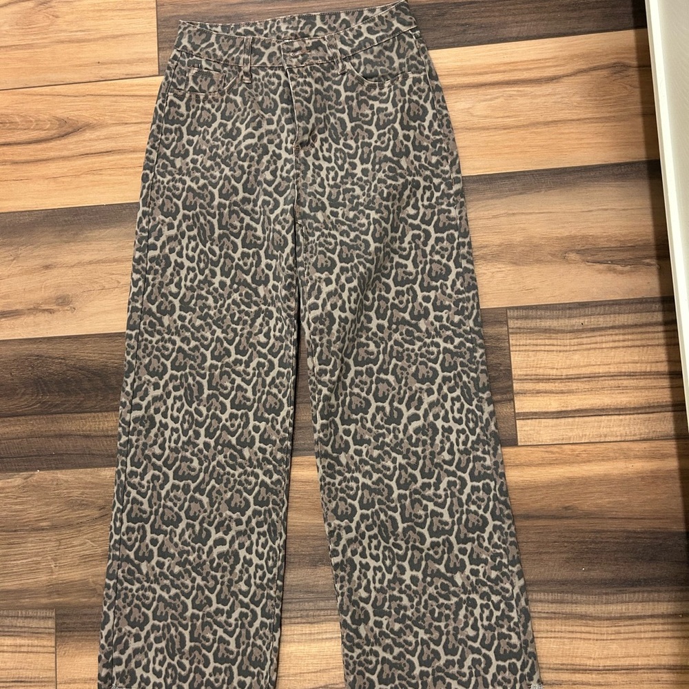 Leopard Print Wide-Leg Pants